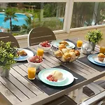 Gemelos 22 - Siroco Hotel