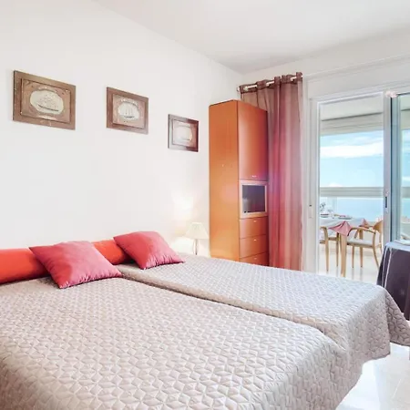 Gemelos 22 - Siroco Appartement *